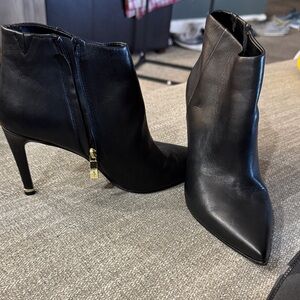 Kenneth Cole New York Black Heeled Boots